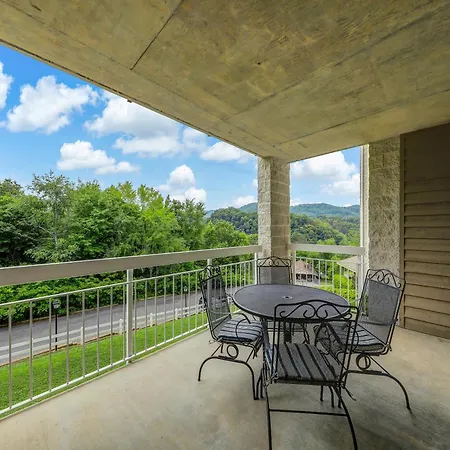 Pigeon Forge Dream Whispering Pines 423 Apartment